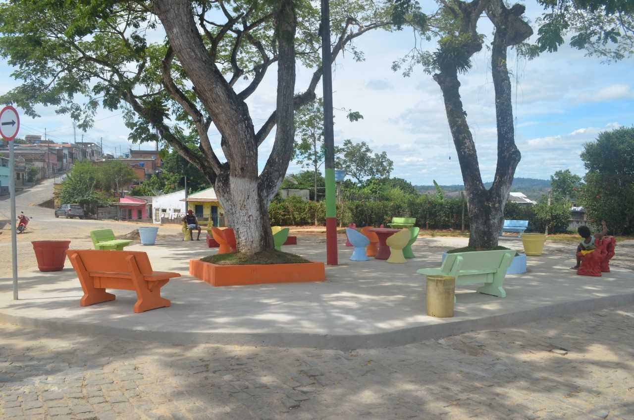 Mais uma Praça reformada